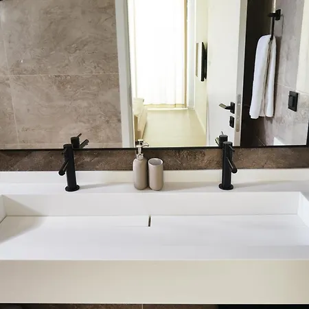 Ashta Nordic Villa *